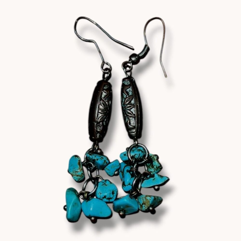 Turquoise Chip Cluster Dangle Earrings Southwestern Boho 2.25 Inch - Picture 7 of 8